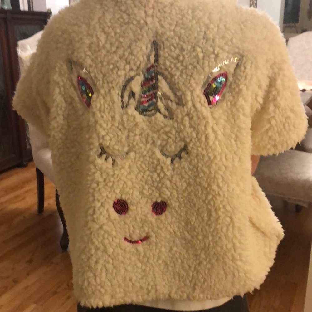 - Fleecy Poncho Style Vest